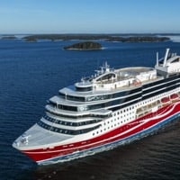 Cruise ferry to Mariehamn is included